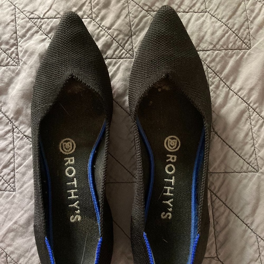 Black Rothy's Pointed Toe Flats - Picture 1 of 2